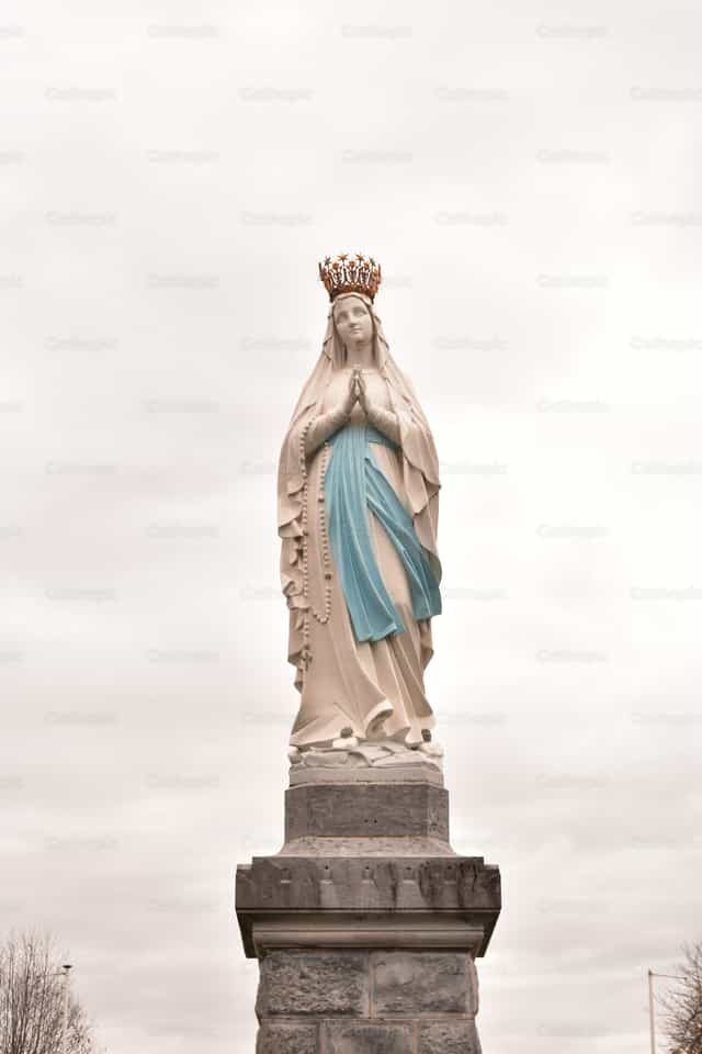 Notre-Dame de Lourdes - Images catholiques de stock