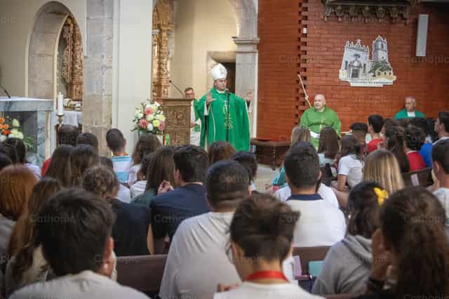 Archbishop of Santiago de Compostela celebrates mass - Catholic stock images - Photo by Yandry Fernández Perdomo