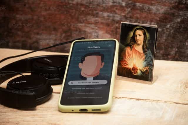 App che ci accompagnano - Immagini stock cattoliche
