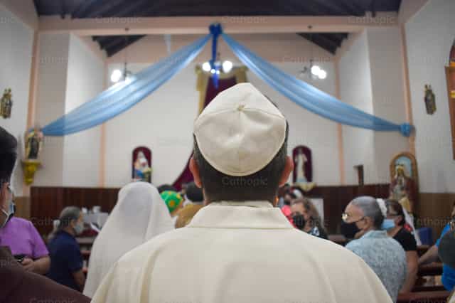 Representación de Papa San Juan Pablo II - Banco de imágenes católicas - Fotografía por Miguel White