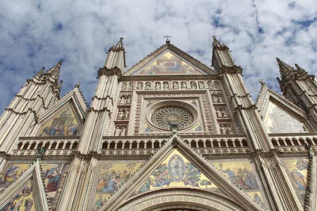 Fachada de la Catedral de Orvieto - Banco de imágenes católicas