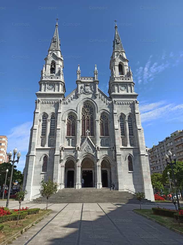 Steenkathedraal - Katholieke stockfoto's