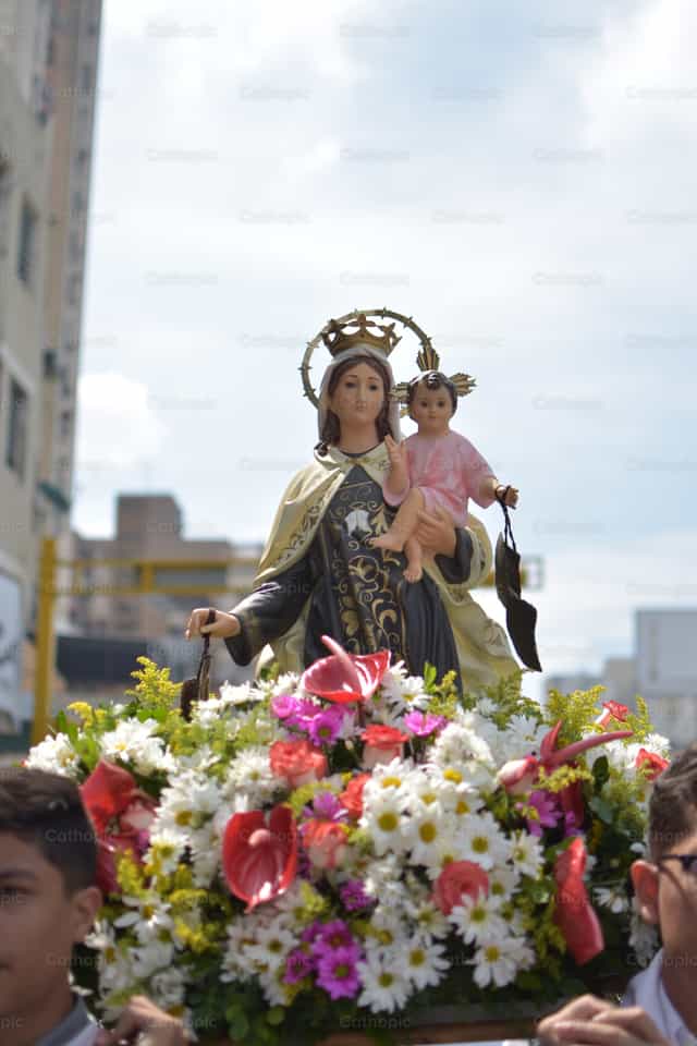 Virgen del Carmen - Banco de imágenes católicas - Fotografía por Miguel White