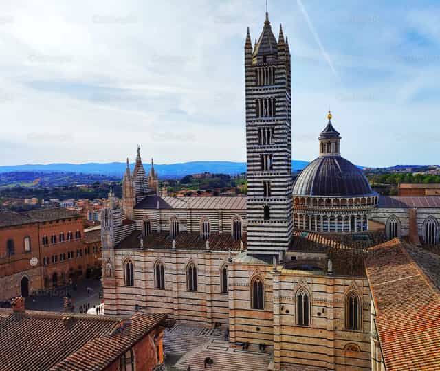 Catedral de Siena - Banco de imágenes católicas - Fotografía por Marius Jocys