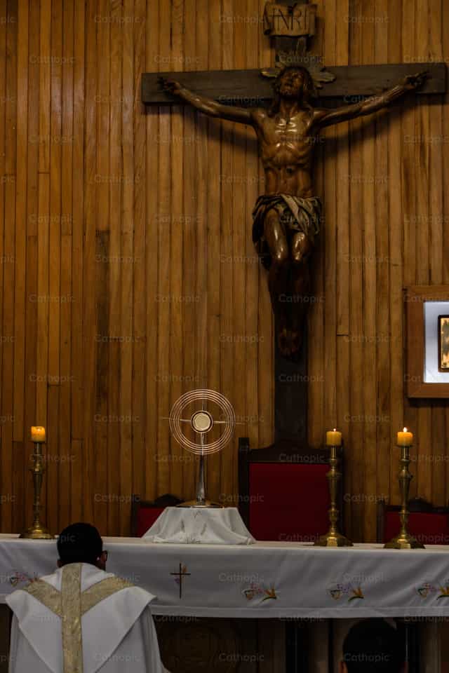 Adoração - Imagens católicas de stock - Foto de Andrés José Barbera Zambrano