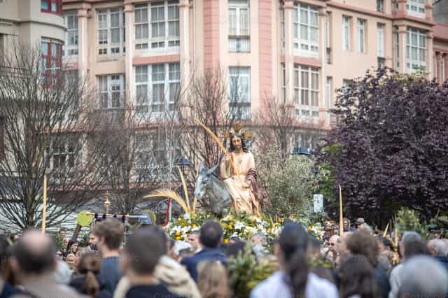 Tradición católica en Domingo de Ramos - Banco de imágenes católicas - Fotografía por Yandry Fernández Perdomo