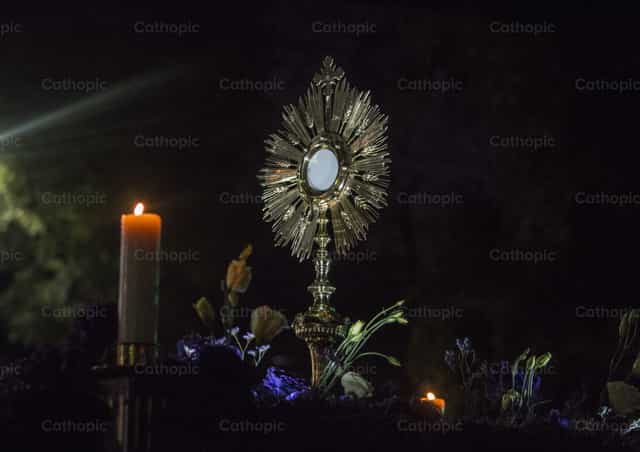 Santisimo Sacramento - Banco de imágenes católicas