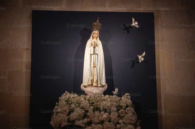 Virgen de Fatima en Catedral de Lisboa - Banco de imágenes católicas - Fotografía por Yandry Fernández Perdomo