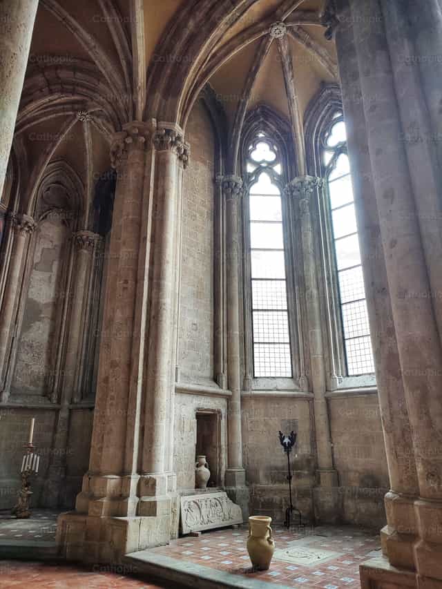Iglesia de Napoles - Banco de imágenes católicas - Fotografía por Marius Jocys