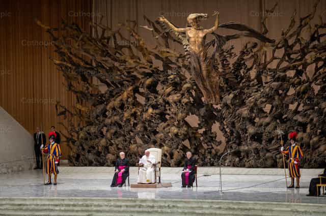 Audiencia general con el Papa Francisco - Banco de imágenes católicas - Fotografía por Jonatan OreMen
