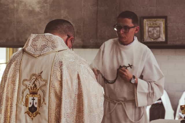 Incensario Carmelitas - Banco de imágenes católicas - Fotografía por Fray Berny del Espíritu Santo
