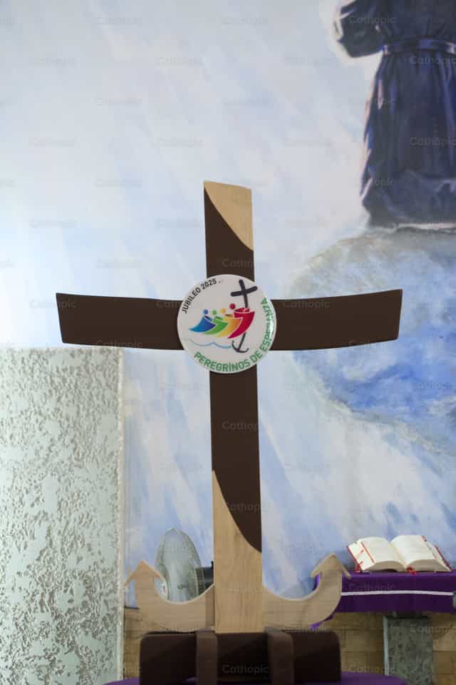 Croce dell’Anno Giubilare - Immagini stock cattoliche