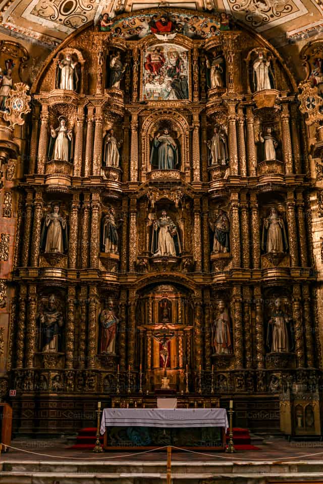 Altarpiece of Saint Dominic - Catholic stock images - Photo by Nicolás Núñez LC