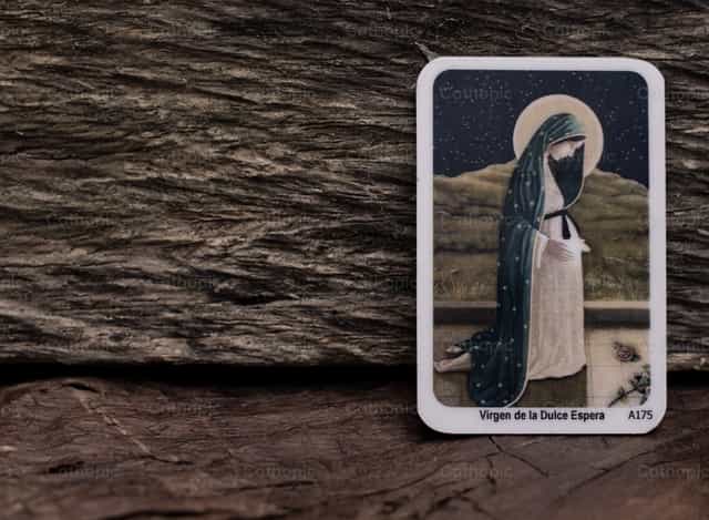 Virgen de la dulce espera - Banco de imágenes católicas - Fotografía por Carolina BR