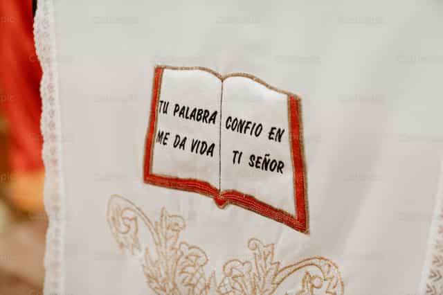 Tu Palabra me da vida - Banco de imágenes católicas - Fotografía por Francisco Xavier Franco Espinoza