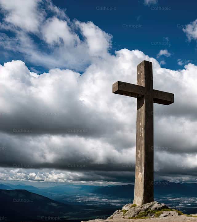 Kahoy na Krus Laban sa Kalangitan: Simbolo ng Pananampalataya - Mga Catholic stock image
