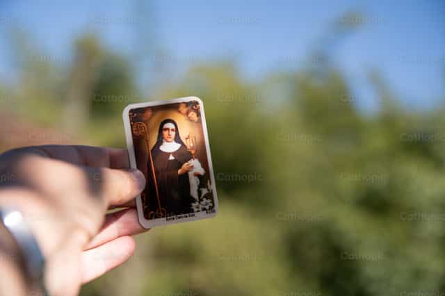 Estampita de Santa Clara de Asís - Banco de imágenes católicas - Fotografía por Carolina BR