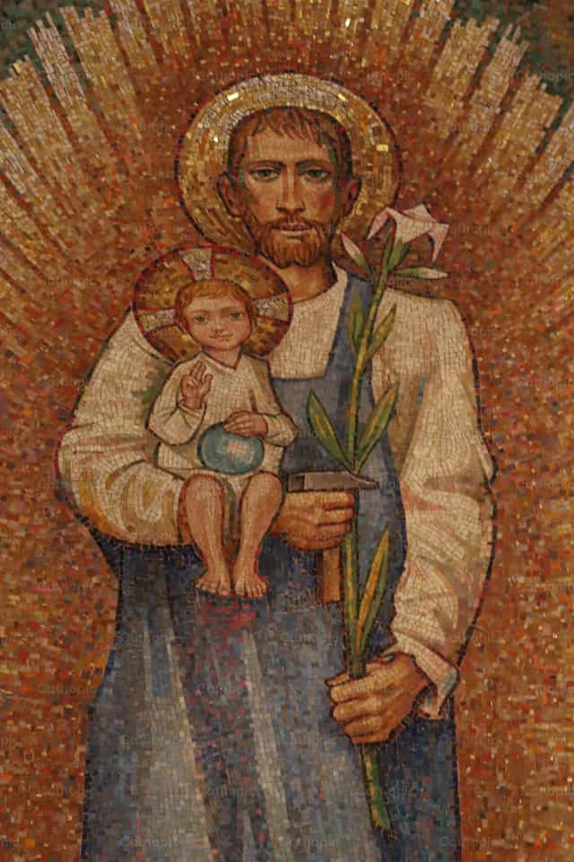 St. Joseph and the baby Jesus - Catholic stock images - Photo by Saul Ibarra