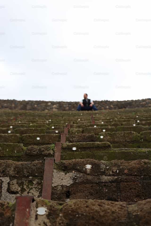 Attente - Images catholiques de stock - Photo de Saul Ibarra