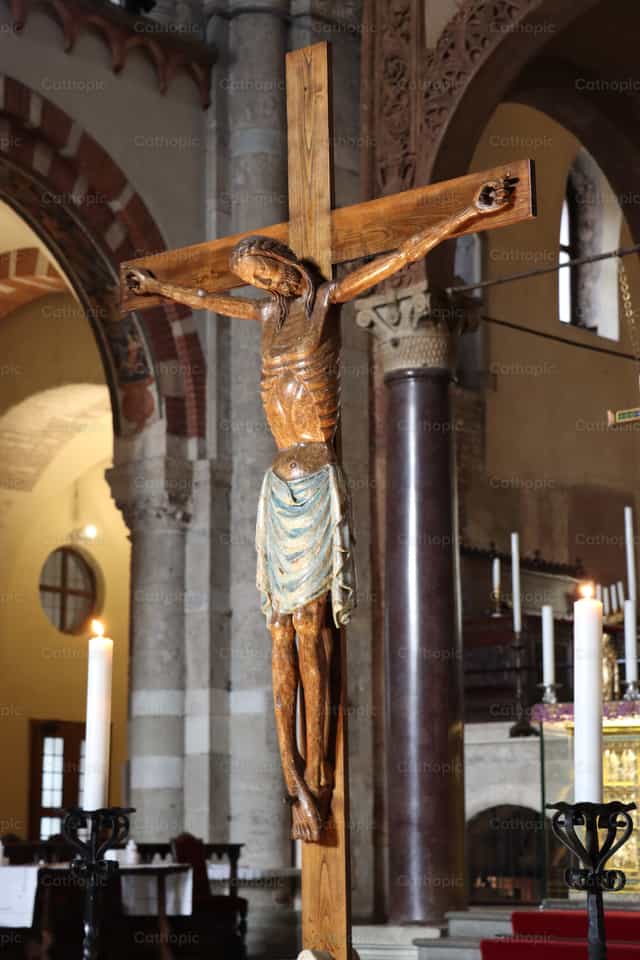 Jesus Crucificado - Banco de imágenes católicas - Fotografía por Saul Ibarra
