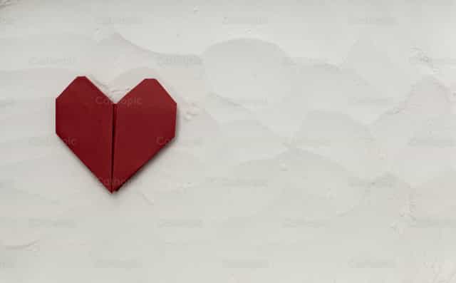 Corazón en rojo - Banco de imágenes católicas