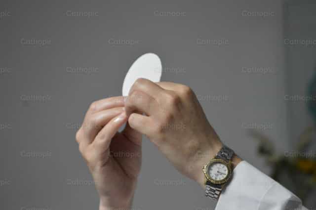 Body of Christ - Catholic stock images - Photo by Rita Laura Miño