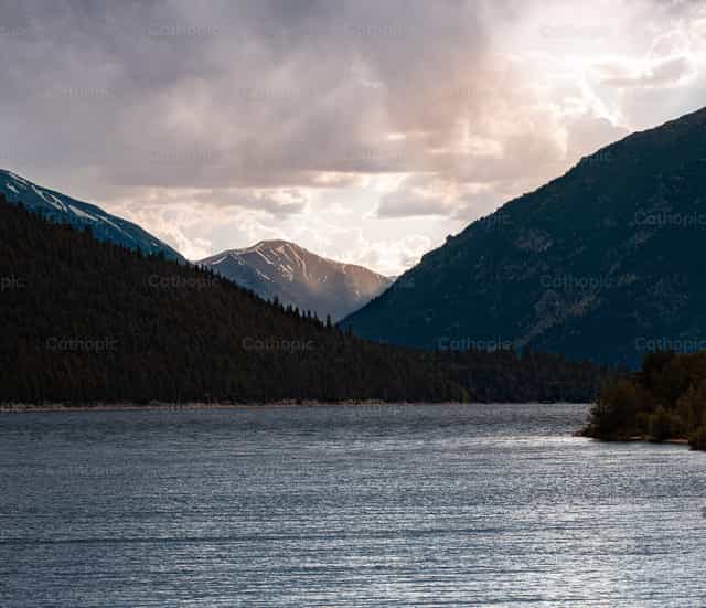Meer bij Rinker Peak - Katholieke stockfoto's