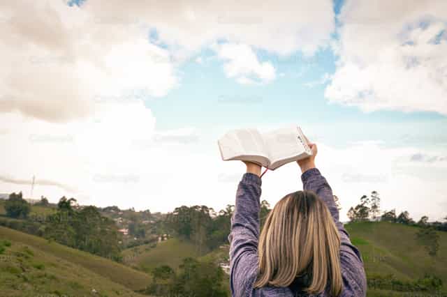 Bible - Catholic stock images - Photo by Carolina BR