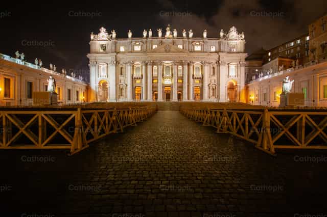 Basílica de San Pedro - Banco de imágenes católicas