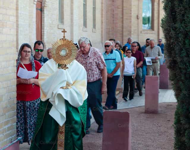 Procesja eucharystyczna w Mesilla - Katolickie zdjęcia stockowe - Zdjęcie: Steven Zimmerman