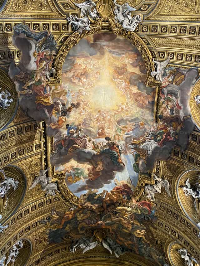 Pintura en techo de Catedral - Banco de imágenes católicas - Fotografía por Saul Ibarra