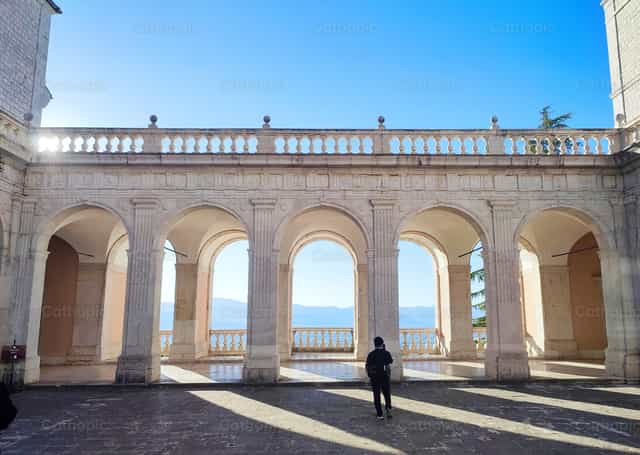 Monasterio de Montecassino - Banco de imágenes católicas - Fotografía por Marius Jocys