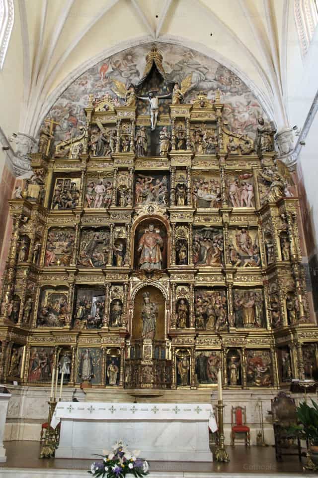 Retablo de la Iglesia de San Antolin - Banco de imágenes católicas