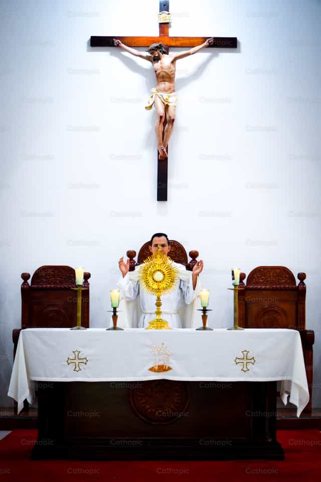 Este es el Cordero de Dios - Banco de imágenes católicas - Fotografía por Nayarb Photography