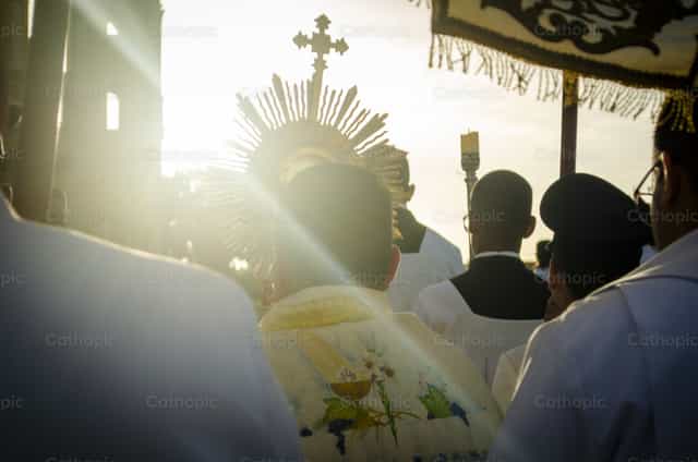 Procesja eucharystyczna - Katolickie zdjęcia stockowe