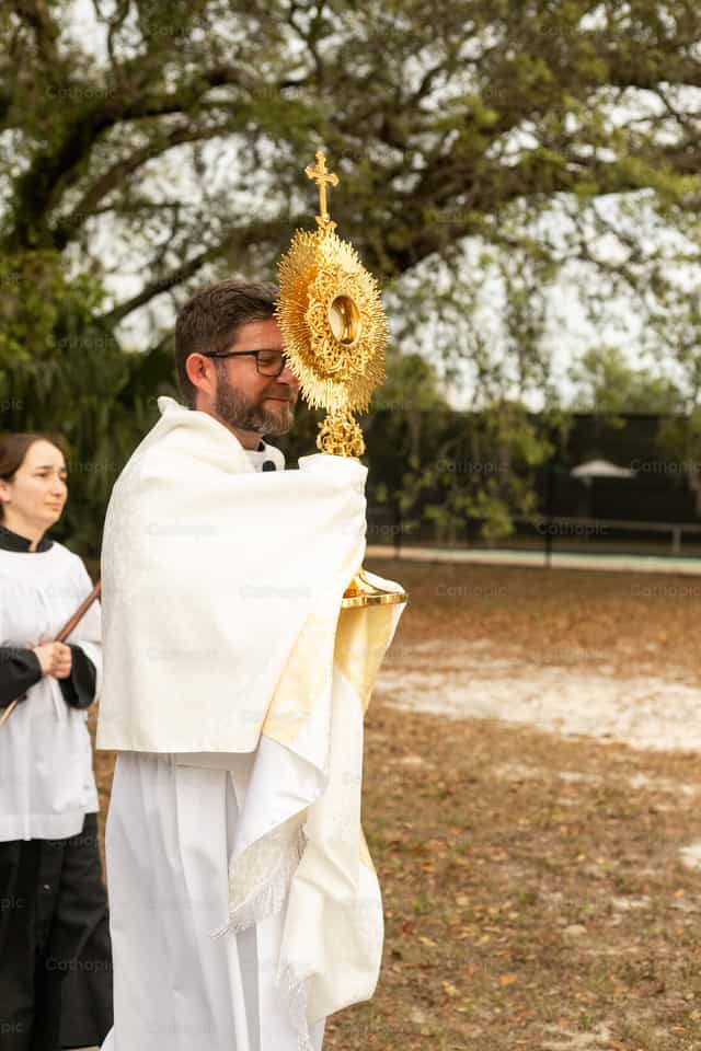 Enamorado de Cristo - Banco de imágenes católicas - Fotografía por Alexandria Edney