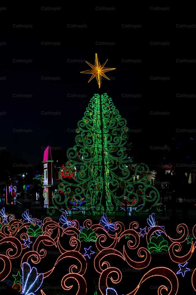 Luces de navidad - Banco de imágenes católicas - Fotografía por Carolina BR