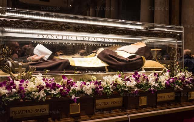 Uncorrupted body of Saint Leopold | Cathopic