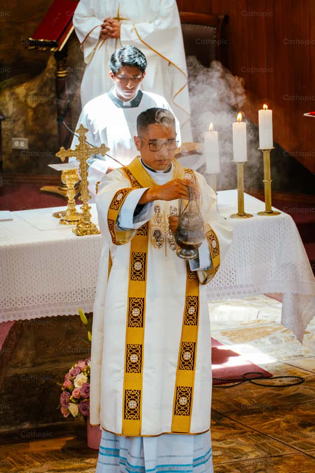 Easter Proclamation Song | Cathopic