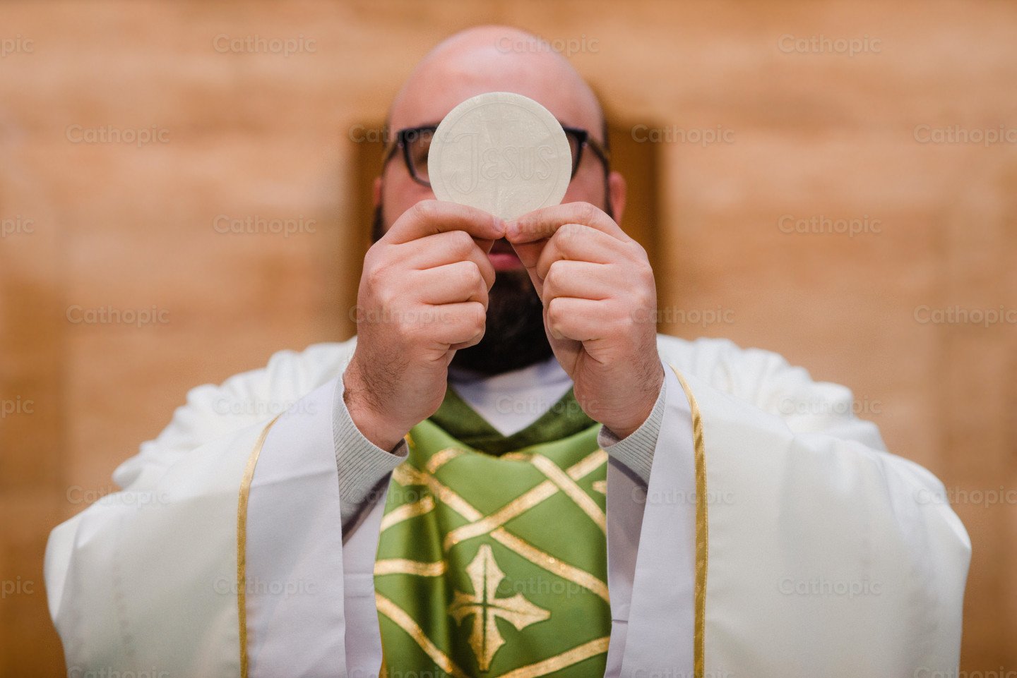 Consecration of the Body of Christ photo | Cathopic