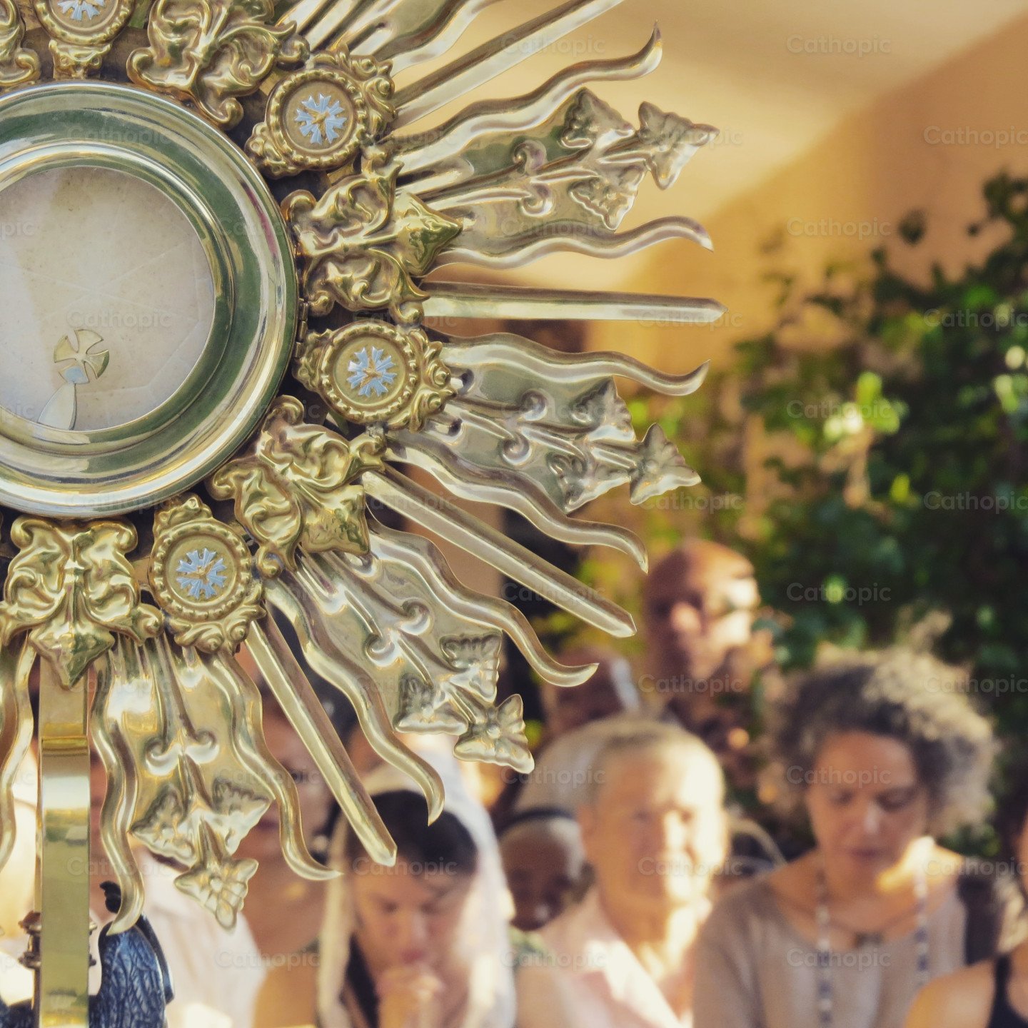 Exposition of the Blessed Sacrament photo | Cathopic
