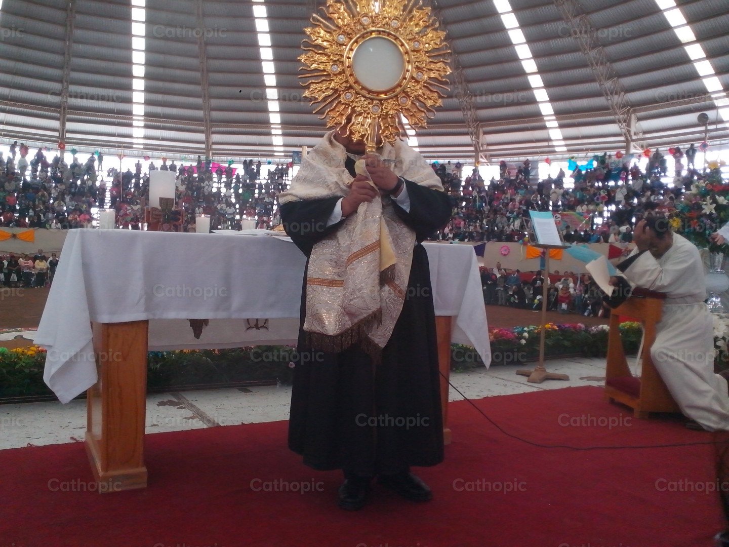 Exposition of the Blessed Sacrament photo | Cathopic
