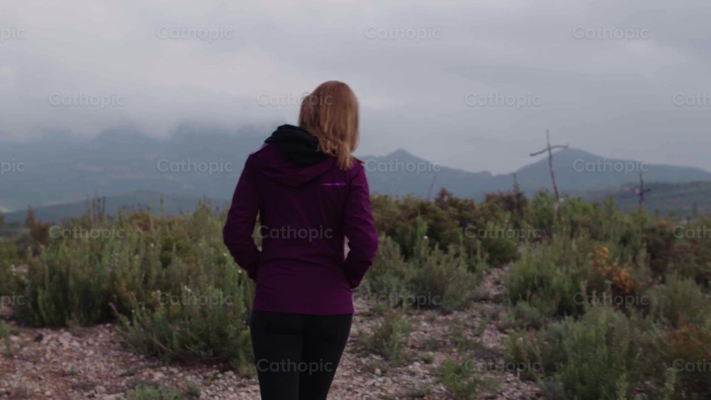 Going for a walk video | Cathopic